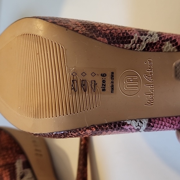 Michael Antonio Coral snake "Michel" size 6, heeled bootie shoe - Picture 6 of 8